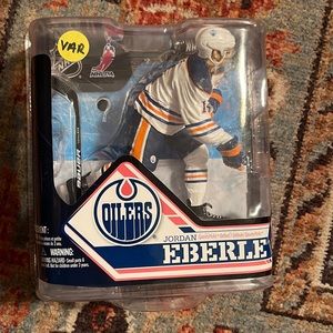 Brand new NHL series 32 Jordan Eberle collection level action figure